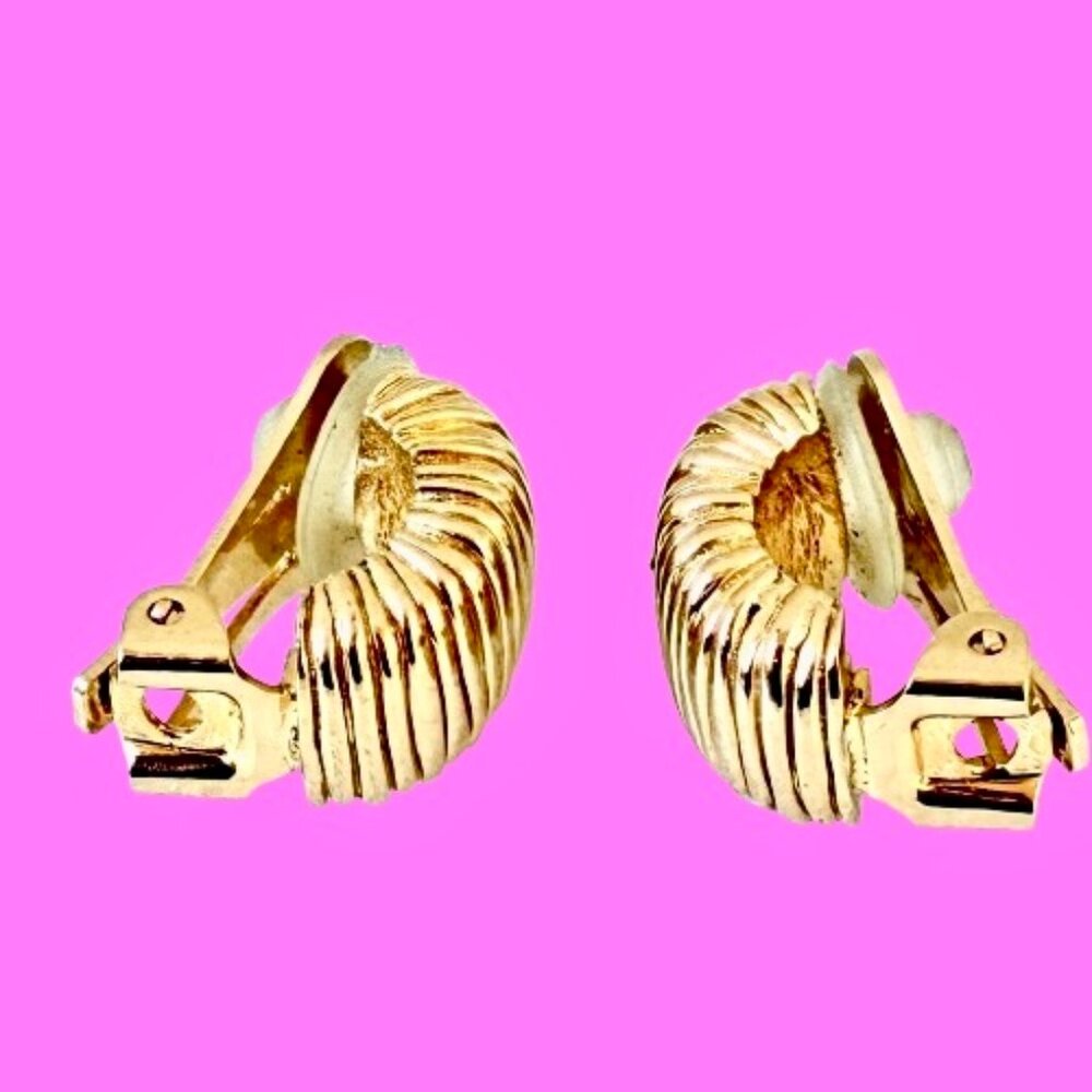 Christian Dior Vintage 80's Gold Tone Clip-On Earrings Signed Half Hoop
